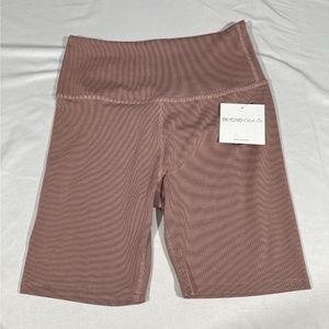 NWT $68 Beyond Yoga [ XL ] Heather Rib High Rise Biker‎ Short in Mauve